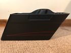 90076-10dbn Harley Davidson Bottom Assembly Rh Saddlebag