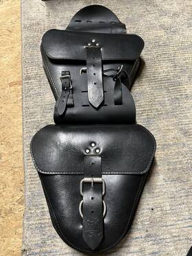 Ttu01 Bad&g Customs Triumph Throw Under Seat Cover Bags