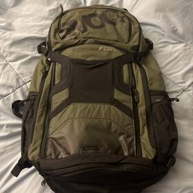 100120331-m Evoc 100120331-m/l Fr Tour E-ride Protector Backpack 30l Dark Olive/black