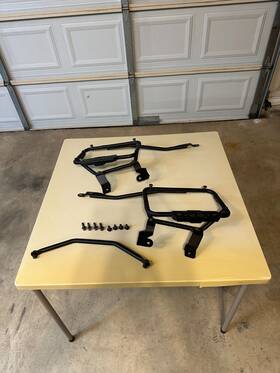 Pl1146 Givi Pannier Racks With 1146kit For Mounting Without Luggage Rack