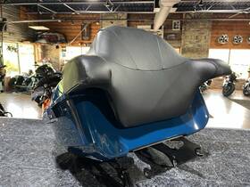 46443 Harley-davidson Oem 97-25 Touring King Tour Pack Pak Backrest Billiard Teal/chr