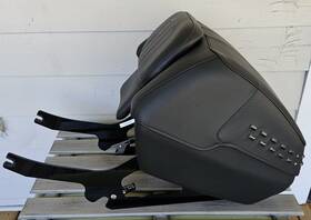 53000570 Harley-davidson 18-24 Softail Heritage Tour Pak With Holdfast 2-up Rack 53000570 Harley-davidson 18-24 Softail Heritage Tour Pak With Holdfast 2-up Rack