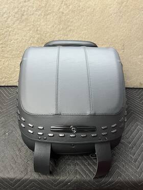 53000591 Harley-davidson Oem 2018 Up Softail Black Tour Pak Luggage - Heritage Style