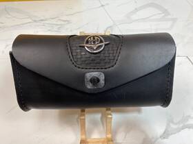 58189-98 Harley-davidson 46287 Oem Touring Road King Classic Leather Windshield Bag