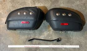65025-60526 Harley Davidson 2005-2017 Motorcycle Saddle Bags Right Left 53025 Softail Flstn
