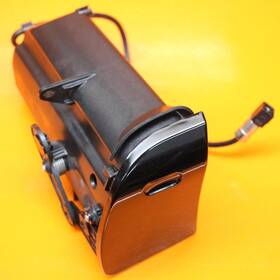 76000107a Harley-davidson 2017 Street Glide Flhxs Oem Usb Media Storage Compartment Box
