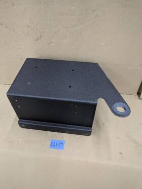 76162-01 Harley-davidson 2001 Fxdp Dyna Defender Tour Pack Radio Bracket