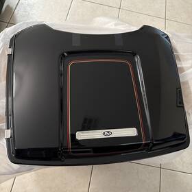 79039-09cxr Harley-davidson New Tour Pack Lid Vivid Black Pinstripes Oem Touring 09-13