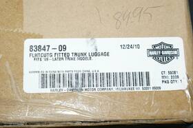 83847-09 Harley-davidson Genuine Trunk Luggage Trike Models