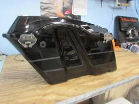 90897-04bhy Harley-davidson Oem Left And Right Double Pinstripe Vivid Black Saddlebag Set