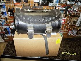 94628-98 Harley-davidson Flhr Road King Studded Leather Touring Rack Bag Exc