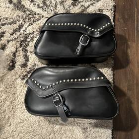 Hd03 Honda Pair Of 2 Vtx-t 1800 Studded Saddle Bags Original With Bike Used