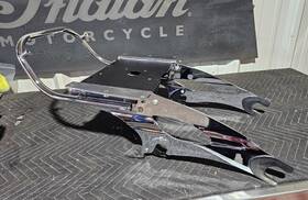 2884048-156 Indian Original Oe 2884048156 Roadmaster Trunk Base Mount Chrome