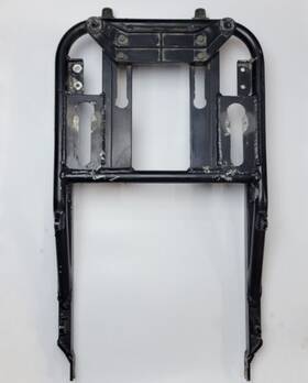 60-01-185 Kawasaki 1986 Voyager Xii 1200 Trunk Mounting Bracket Center Mount