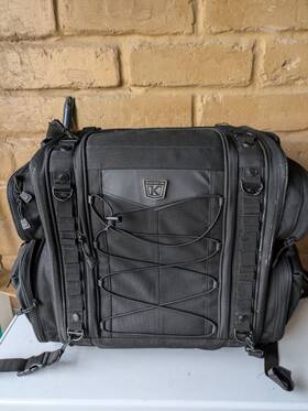 418563 Kuryakyn 5284 Momentum Road Warrior Back Seat Bag Luggage Harley 19x16x12