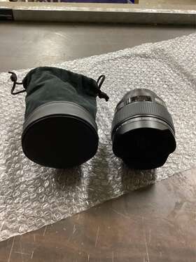 65465 Olympus Zuiko Digital 8mm F/3.5 Ed Lens For Four Thirds With Pouch