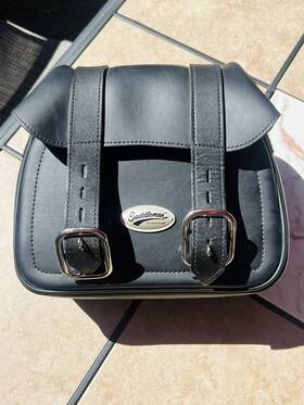 400049 Saddlemen Large Drifter Black Leather Sissy Bar Bag/buckled
