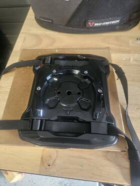 Trt.00.787.21500 Sw-motech Trt.00.787.21500/b Pro Seat Ring Black. For Mounting On The