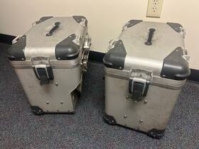 96781071a Touratech Aluminum Side Panniers For Ducati Multistrada 1260 Used With Key And Racks