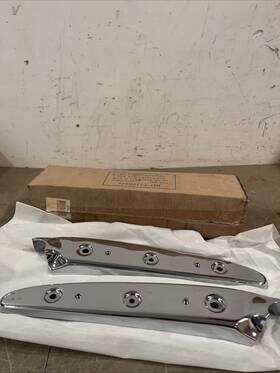 T2306446 Triumph X5 New Thunderbird Commander Chrome Mudguard Supports Pair
