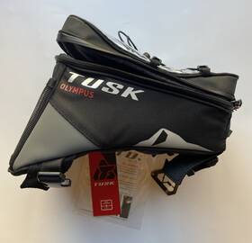 193-089-0002 Tusk Olympus Tank Bag Large Black/grey