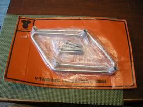 31-0967 V-twin Mfg Mfg. Harley Davidson Fxst Flst Chrome Saddlebag Support Kit New