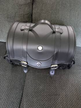 Vtl1500p Viking Bags 28l - Century Large Leather Motorcycle Sissy Bar Bagsku 1285