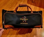 Indian Hills Country Club Invitational Duffel Bag Zipper Leather Handles Ny. Fixed Price $49.49.