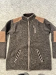 Lost Horizons Oxford Sweater Men's Size Xl. Fixed Price $80.00.