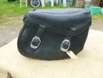 Oem Harley Davidson Softail Right Side Leather Saddlebag 90119-00 2000-08 Or. Fixed Price $99.00.