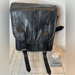 Nwt Diamond Plate Genuine Buffalo Black Leather Sissy Bar Bag For Motorcycle. Fixed Price $48.00.