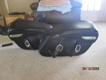 Harley Oem Hard Leather Saddlebag Road King Classic Pair 91138-98C And 91139-98C. Fixed Price $425.00.